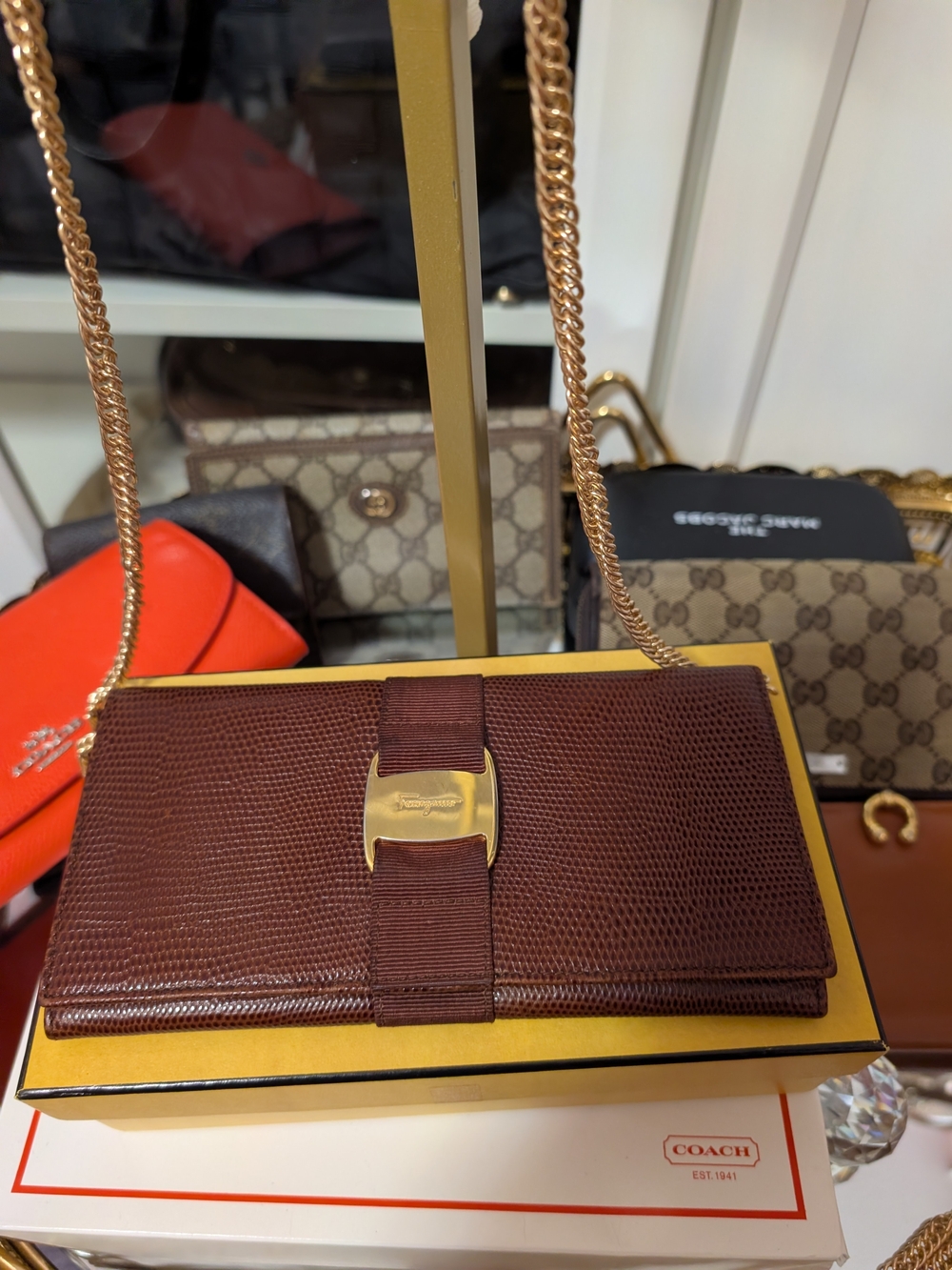 Salvatore Ferragamo 🤎 Textured Leather Vara Bow Chain Clutch